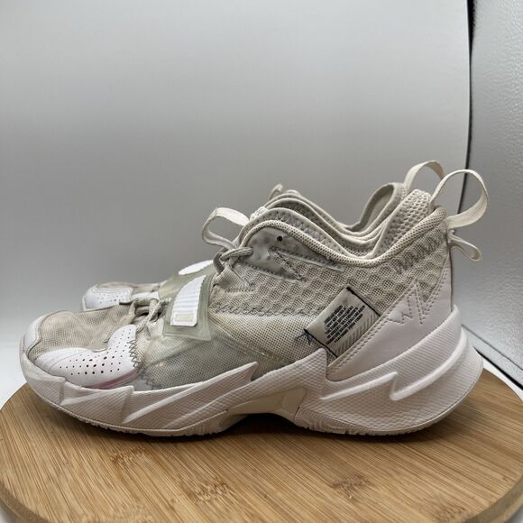 Jordan Men’s Size 8.5 Russell Westbrook Why Not Zer0.3...